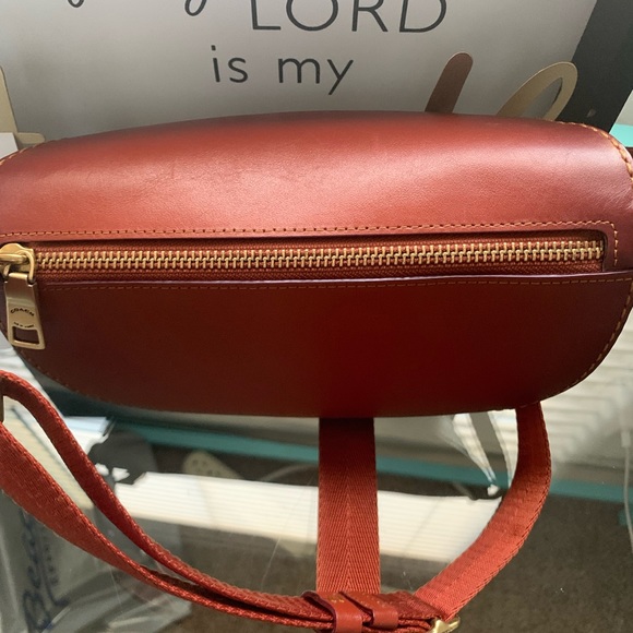 SOLD Coach Fanny pack - Picture 4 of 8